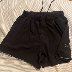 XS Lululemon black shorts